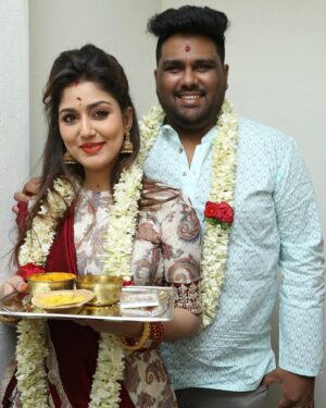 Priyanka Chincholi Instagram - Happy Ugadi from ours to yours 💚💚
@rakesh170684 

#ugadi #gudipadwa #newyear #india #baisakhi #festival #hindu #holi #onam #bastardussehra #diwali #chapacharkut #hindunewyear #bohagbihu #mahashivaratri #ugadispecial #happyugadi #padwa #hindufestival #mantra #haribol #priyankachincholi #hhm #manasareserial #manasellanene #kannadafilmindustry #banglore #indian #love #life