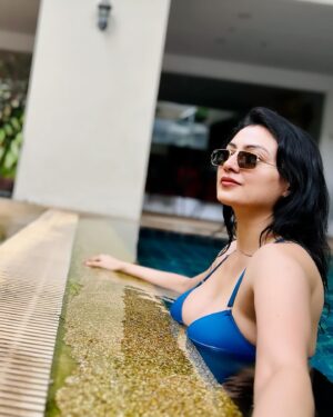 Priyanka Mondal Instagram - Life is a pool of possibilities
