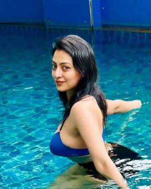 Priyanka Mondal Instagram - Life is a pool of possibilities