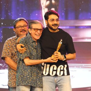 Prosenjit Chatterjee Instagram - Last night received the Tele Cine BEST ACTOR award for playing #ProbirRoyChowdhury in #DawshomAwbotaar and it has been a complete delight to receive it from a dear friend Shubhashish. Thanks to the entire team of “Dawshom Abotar” , @svfsocial and @srijitmukherji for bringing Probir Roy Chowdhury back on big screen. Grateful to all my audience for showering their love.