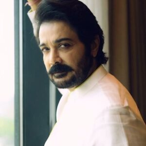 Prosenjit Chatterjee Instagram - Anandolok cover shoot for #Ajogyo promotion..movie releasing this 7th June. 

🎥 @soumya_singha_photography
🏢 @novotelkolkata
