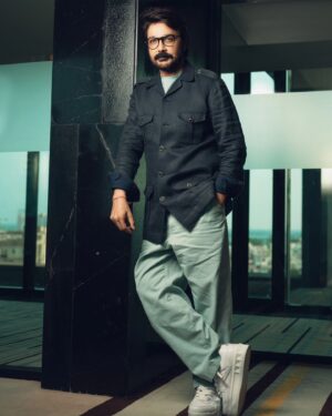 Prosenjit Chatterjee Instagram - Game on !!

Photo : @soumya_singha_photography
Outfit @sagarnihalaniofficial 
Styling @sizaa92
Assisted by @isuvosri13