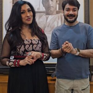 Prosenjit Chatterjee Instagram - পশ্চিমবঙ্গ সহ সারা ভারতে চলছে আমাদের অযোগ্য..ইতিমধ্যেই চারিদিকে আপনাদের HOUSEFULL ভালোবাসা পেয়ে আমরা আপ্লুত..যারা যারা এখনও দেখে উঠতে পারেননি আজই #BookMyShow থেকে টিকিট কাটুন আর দেখে ফেলুন #Ajogyo. অনেক ভালোবাসা ও ধন্যবাদ সবাইকে 🙏