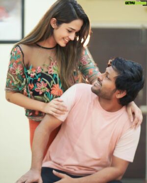 Pruthvi Mukka Instagram - Says Sorry for the delay in release 🫣  But episode matram you'll like it ! Do watch now ! Link in bio ☺️
.
.
#NNN #nenunanakshatra #series #ep2 #donpruthvi
