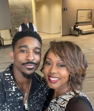 Ptosha Storey Instagram - Happy Mother’s Day ! ❤️ I hope you had an fabulous day . I sure did. It’s always a blessed day when I get to share it with my amazing son @jordanljones , beautiful mother @ednavine and my awesome siblings. @gbaby048 @og_kodaak . Today was a good day ! 💕
(Swipe)
# goodtimes 
#happymothersday
#mothersday