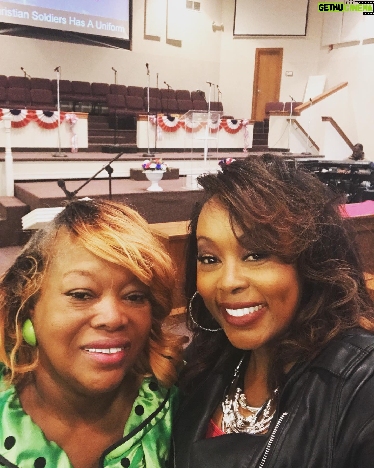 Ptosha Storey - 506 Likes - Happy Motherās Day to my beautiful mother @ednavine .
Love you š