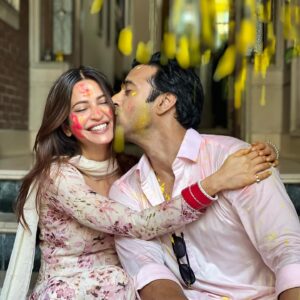 Pulkit Samrat Instagram - Hamari pehli holi! 💛🧿
.
.
.
#happyholi