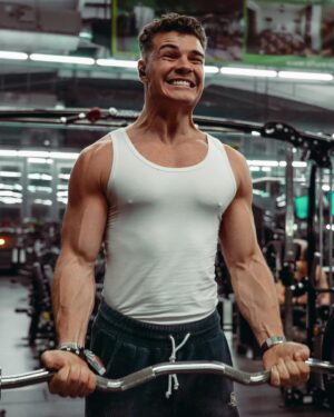 Pumped Gabo Instagram - 2024 will be our prime ✌🏽 @puregoldprotein #szponzoralttartalom
