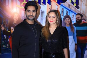 Pushkar Jog Instagram - मुसाफिरा चित्रपटाच्या ग्रँड प्रिमियर सोहळ्यासाठी मान्यवरांची आणि कलाकारांची विशेष उपस्थिती .. 
पहा या सोहळ्याची काही छायाचित्रे !!

तिकीट बुक करा इथे: Link In Bio 🔗

'मुसाफिरा' सर्वत्र महाराष्ट्रात प्रदर्शित!

#Musafiraa #InCinemasNow 
#AnandPanditMotionPictures #AishMotionpictures #GoosebumpsEntertainment #NitinVaidyaProductions

A Film by @jogpushkar 

Presented By: @anandpanditmotionpictures @goosebumpsent1 @nitinvaidyaproductions Aish Motion pictures

Produced By: @anandpandit @roopa_pandit Pushkar Jog, Nitin Vaidya 
Co-Produced By: @vaishalshah7 @rahul_v_dubey 

Starring: Pushkar Jog @iampoojasawant @smritysinha_official @dishapardeshi_ @pushkarajchirputkar @chetanmohture 

Music: @suhit_abhyankar @rohanrohanofficial @sai_piyush_ 
Singer: Suhit Abhyankar @vishaldadlani @salimmerchant 
Lyricist: @the_manndar @aditi_vinayak_dravid 
Music On: @videopalaceindia 

Associate Director: @cherry_piee7 
Executive Producer: @ravirajzingade 
Line Producer: Laxmikant Kalgutkar
Director Of Photography: @yogeshkoli8 
Art Director: @shrutiiihaldipur 
Acting Supervisor: @yogeshphulphagar 
Costume: @styledbyshakti 
Makeup & Hair: @sheetalpalsande Mrunal Pawaskar, Sonal Koyande
Publicity Stills & Bts: @zingaderanjan 
Publicity Designs: @dedhiabrijesh 
PR: Avadumber Entertainment @amrutamane48 
Digital Marketing: @teamsocialtime
Media Partner: @byou.in @tejalpimpley 
Music Support: @spotifyindia 
Travel Partner: @thomascookofficial
On Ground Partner: @kktravelspune @kkagrotourismvelha 
Food Partner: @cheesianopizza