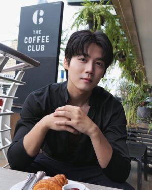 Pusit Dittapisit Instagram - เรียกพี่ก็ไม่เอา งั้นเรียก dad ก็ได้ครับ🕶️👨🏻🖤
Styling by : @i_amammmm #stylebyiaammxx