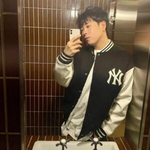 Pyo Ji-hoon Instagram - 여러분 오늘 나온 GQ 화보 보셨죠🤗
MLB와 지훈이 참 잘 어울리죠??