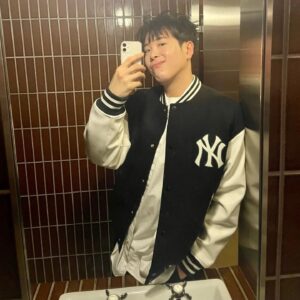 Pyo Ji-hoon Instagram - 여러분 오늘 나온 GQ 화보 보셨죠🤗
MLB와 지훈이 참 잘 어울리죠??