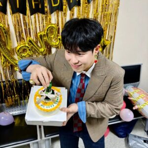 Pyo Ji-hoon Instagram - 어제는 지훈이 생일😀
축하해주신 많은 분들 감사합니다
