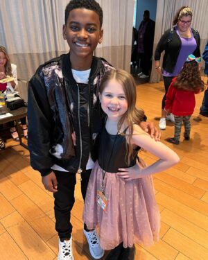 Pyper Braun Instagram - More highlights from this awesome night at @kidschoiceawards @nickelodeon We are so humbled that we were asked to attend. It was so fun!!!