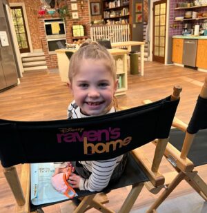 Pyper Braun Instagram - Thank you to @ravenshomeofficial & @disneychannel for having us back on n for another fun episode! The cast and crew as always were so welcoming and we had a ton of fun!
•
@cesdtalent @dreamtalentlife #actress #setlife #raven #disney #grateful #blessed #comedy #episodic