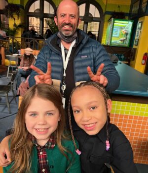 Pyper Braun Instagram - If ya’ll missed this hilarious episode of Raven’s home this week you can catch it on @disneyplus 
•
As always we want to thank the casting for the amazing opportunity, we love you! To the cast…congrats on season 6!
•
@disneyplus @disneychannel @thefelixavitia @issacryanbrown @mykalscorner @lyndatarryk @kyriemcalpin @tomthetutor07 @kaliaf @cesdtalent @goddardsmythe 
•
#disney #ravenshome #guest #thankful #setlife