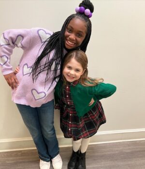Pyper Braun Instagram - If ya’ll missed this hilarious episode of Raven’s home this week you can catch it on @disneyplus 
•
As always we want to thank the casting for the amazing opportunity, we love you! To the cast…congrats on season 6!
•
@disneyplus @disneychannel @thefelixavitia @issacryanbrown @mykalscorner @lyndatarryk @kyriemcalpin @tomthetutor07 @kaliaf @cesdtalent @goddardsmythe 
•
#disney #ravenshome #guest #thankful #setlife