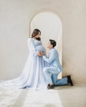 Qausar Harta Yudana Instagram - Masyallah tabarakallah✨✨ twinboys👶🏻🩵 #33weks #babytwins #boy #pregnancy 
. 
Best team:
@malinowedding 
@hazel.photohouse @darwin.hazel 
@smara.house 
@ryanrachmann 
@hairdoby_santi