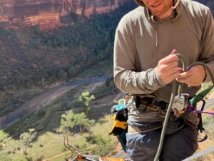 Quinn Brett Instagram - What am I doing???? 

The scene is a little different from the free climbing of 5 years ago on these sandstone walls but it was sure nice to hang up high in them again! 

Anxiety was high during our two days at times because I can’t feel if I am scraping my knees or hips or ankles and how badly I surely am. Am I sitting to long causing a pressure sore?  I did my best with knee pads, cushions and weight shifting but at times I wondered if it was worth the effort. Also. How the hell am I gonna pee and poop?  Jeesh. “What am I doing?” 

The rest was big wall type-two fun and  shenanigans—- communication, diligence to order of operations, sore body parts that haven’t been worked in ages, glorious views and amazing people. 

This wouldn’t have happened without the support, friendship and commitment of @sstratts @eeejayenn @steffangregory ❤️ 💪 🙏 💕 😊 @snakesaresmart @not_disabled and @timmyoneill @adidasterrex @blackdiamond @grade7equipment @ymcarockies @susantaylordarby 

I might have spent the last five years sitting but certainly not sitting still. Clipped and dangling to the side of a mountain, I still find this weird contentment—- it quells my insatiable need to multi-task, plan, brain chatter—- I do finally just sit. 
.
.
.
.
#2gimps1pimp #pullupsfordays 
.

.
#climbing #rockclimbing #enduranceathlete #skiing #mountains #mountainbiking #trailrunning #running #roadbiking #crossfit #yoga #paragliding #outdoors #athlete #diving #spinalcordinjury #spinalcordresearch #paralyzed #science #sports #wilderness #disability