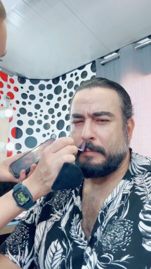 Rabie Kati Instagram - العرندس في الشيشان …

الضرغام يزأر مرة أخرى في السينما العالمية …

نهاية أسبوع شيشانية أحبتي الغوالي …

@rabiekati @alena_m_u_a 
#rabie_kati #actor #behindthescenes #ontheset #hollywood #chechnya #chechen #russia #belarus 
#ربيع_القاطي #يا_عيني #الامور_طيبة #العرندس #المغرب