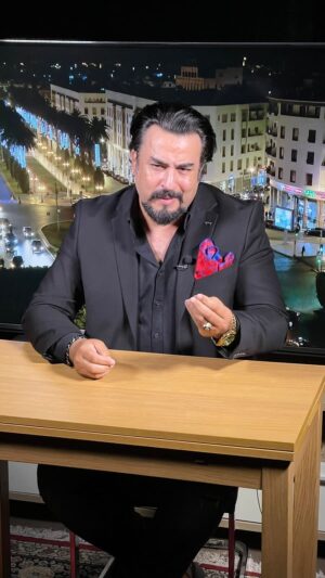 Rabie Kati Instagram - صوتنا يصدح ويعلو مرة أخرى في قناة الجزيرة لمناقشة موضوع مهم ..

الدراما التاريخية ، بين جدل الحقيقة والتوضيف السياسي …

الليلة أحبتي أحل ضيفًا على برنامج " موازين " على قناة الجزيرة ..

20:00 في حدود الساعة حسب توقيت المغرب .. 

فرجة ماتعة احبتي الاوفياء . 

@rabiekati @aljazeera @aljazeeramubasher @aljazeera.net 
#rabie_kati #aljazeera #mouazinmansoor 
#ربيع_القاطي #برنامج_موازين #قطر #الدوحة #الجزيرة #الدراما_التاريخية #السياسة #العرب #الاسلام #السعودية #الامارات
