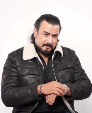 Rabie Kati Instagram - يعود هذا المساء " الراقي عبد السلام " المثير للجدل … 

بتفاصيل جديدة ستغير المنحى الدرامي لسلسة " الشياطين لا تتوب ".

أحداث مثيرة أحبتي تنتظركم هذه الليلة في تمام الساعة 21:40 .

على قناة @2mtv …

و الأمور دائما طيبة … يا عيني … 

@rabiekati @hamid_ziane_ @saharseddiki @nada.haddaoui @belemjahad_l_acteur @monafrique_prodcom @damoubrahim 
#rabie_kati #actor #star #comedie #comedy #ramadan #2m 
#ربيع_القاطي #كوميديا_الموقف #كوميديا #الفن #المغرب #رمضان #مسلسلات #دراما#الراقي #الرقية #الشياطين_لا_تتوب #
