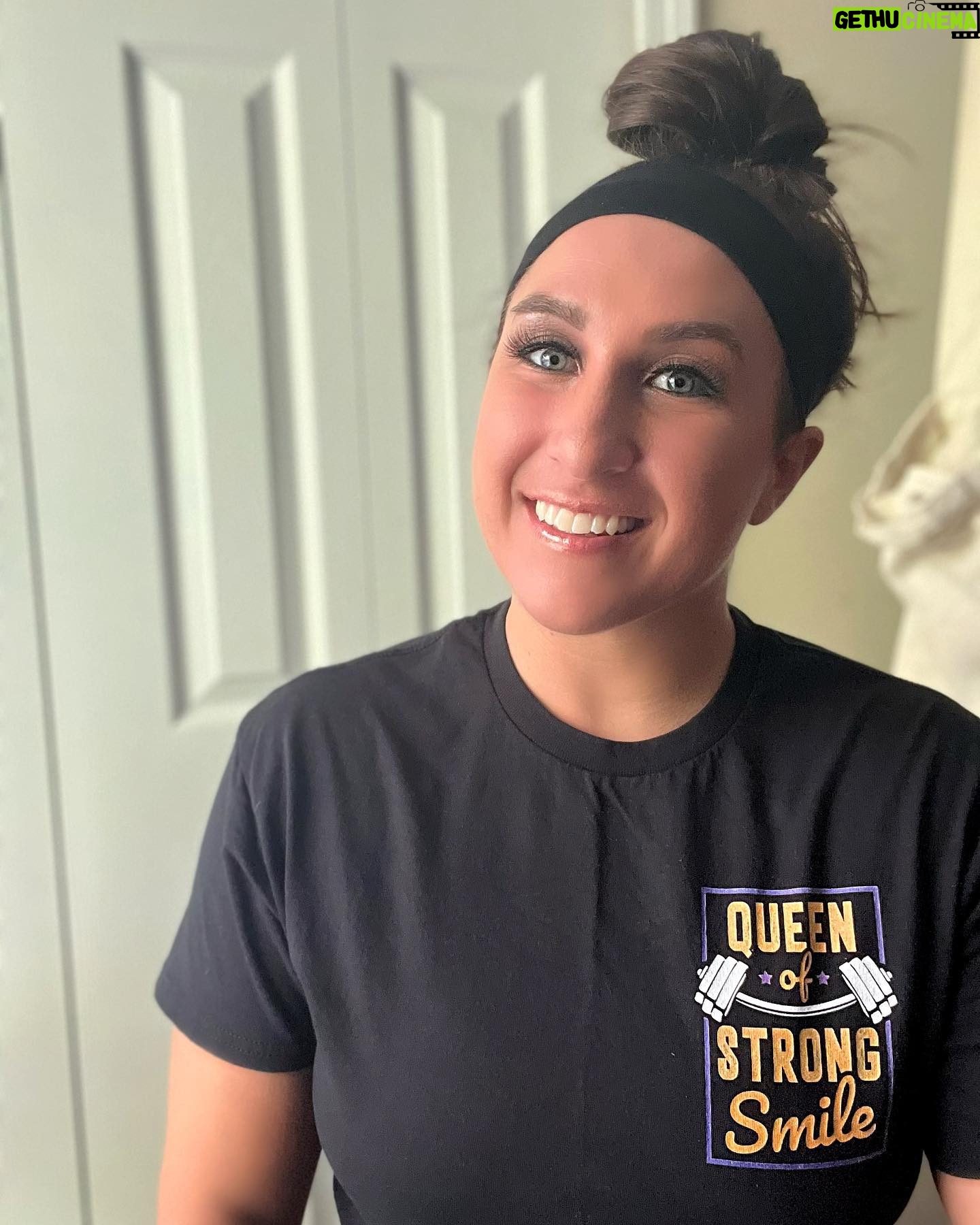 Rachael Ellering - 1K Likes - Hey you!š I hope youāre having a wonderful week! Find your reason to smile today. Mine: WNBA training camps are under way & its leg day in the gym!
This tee (& the gold one!) are available right now on rachaelellering.bigcartel.com!
Buy directly from me. I package & ship every single order.
Sizes small-2XL available
I appreciate the support! ššŖš
(Lots of other goodies up there if youāre not needing a tee)