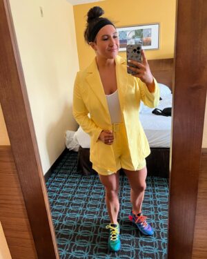 Rachael Ellering Instagram - Lemonade stand CEO vibes 💛🍋