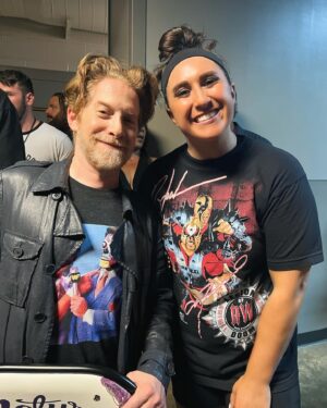 Rachael Ellering Instagram - 1: Me yelling at @sethgreen for not helping me out when my ankle got demolished probably 
2: Turned out ok ☺️