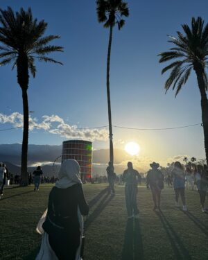 Rachel Brann Instagram - Coachella Valley Vol. 9 🌵 every year I don’t think I’m going but somehow it happens. 🫶🏼 thank you to everyone that made it sooo special. I didn’t know what to expect this year bc we were all thinking the same thing right? (That we must be old bc we dunno a lot of the line up 😹) no shade to the artists! This was one of my favorite years! AMAZING performances. Short and sweet and met some new friends along the way. Until next year!