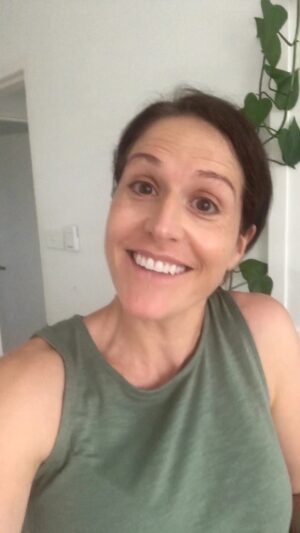 Rachel Corbett Instagram - Join me for my #podcasting webinar next week and find out the common mistakes most new podcasters make so you don’t make them with your show!
I promise I’ll at least put on some BB cream and maybe put a brush through my hair!
Link is in my bio ⬆️ 
#learntopodcast #howtopodcast #podcastingwebinar #podcastwebinar #podcasting #podcasting101 #podcastingtips #podcastingwomen