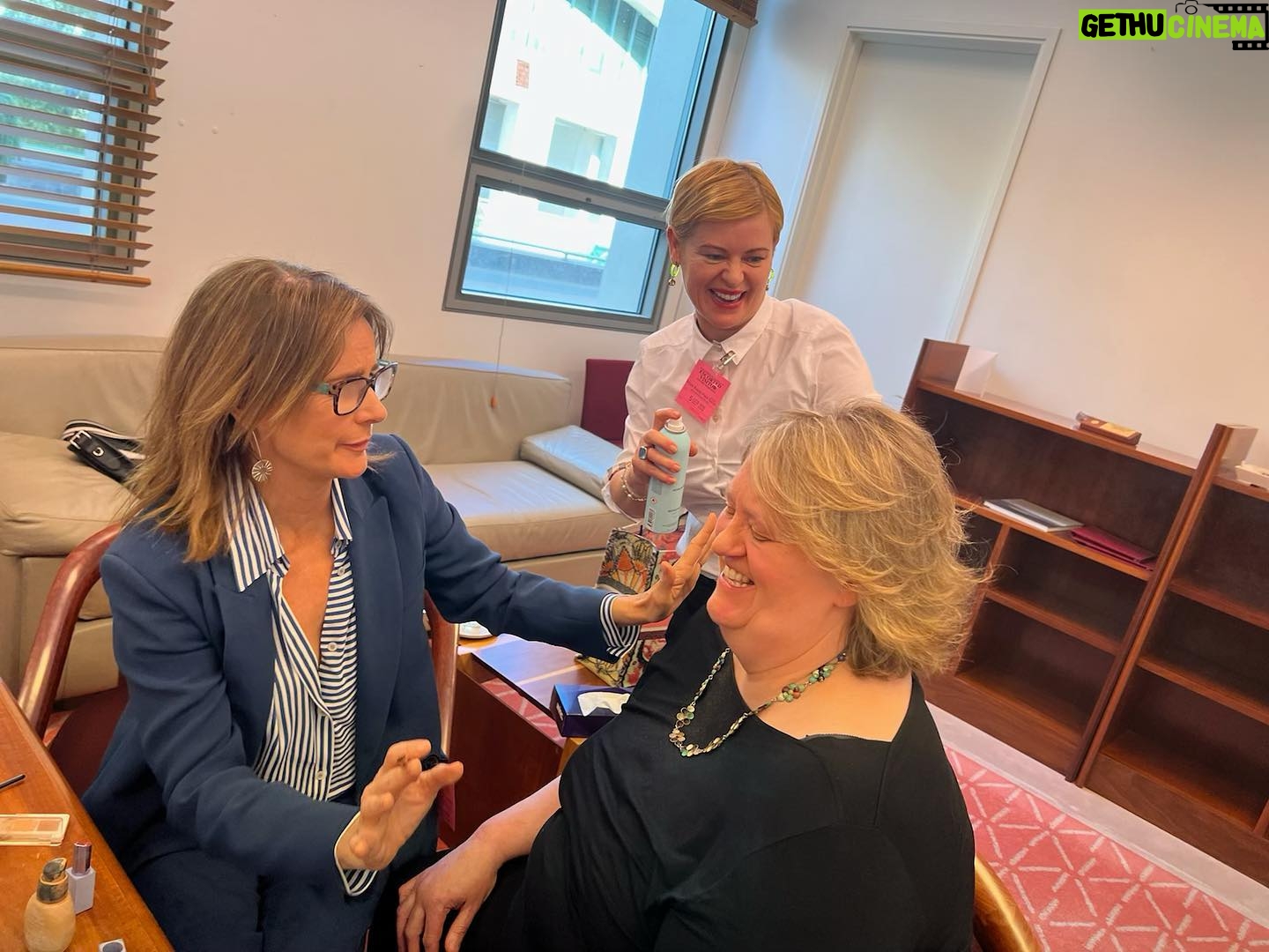 Rachel Griffiths - 821 Likes - So proud of our friend new senator @lindawhiteaus and her incredible first speach in the senate . It was an honour for @maritaonn @tenlawson to double team for hair / Mu and join the #teamlinda crew from melbourne .
