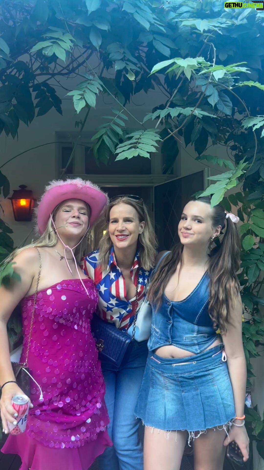 Rachel Griffiths - 4.9K Likes - Just to be here ! Cheap seats . Melbourne !!!! @cityofmelbourne @mcg @taylorswift #erasmelbourne . Unforgettable night of female joy and power