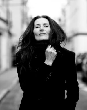 Rachel Lascar Instagram - 📸@romerodeluquefoto
💄 @hebealvarez_

@granviacomunica @decara_actores #vancouvermediaproducciones #netflixes #netflix #berlinnetflix #balenciagalaserie #lacasadepapel #marielavelle #cristobalbalenciaga #disneyplus #Isabelledattainville #mrsdavis #mrsdavispeacock #ermengard #femalepower #series #tvseries #movies #atdmvnetflix #atravésdetumirada
#actress #photoshoot #lcdp #rachellascar #rachel_lascar #frenchactress