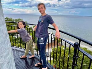 Rachel Luttrell Instagram - ⠀
Hope y’all had a wonderful 4th of  July long weekend! I spent mine along the beautiful Georgia coastline with my two most favorite people. Sending you all my best!⠀
⠀
⠀
⠀
⠀
#familyadventure #georgiacoast #georgiatrip #happy4th