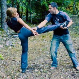 Rachel Luttrell Instagram - ⠀
Learning the ropes with Bam Bam Bamford @james2bambamford back in the day 😊⠀
⠀
⠀
⠀
#tbt #stargate #stargateatlantis #behindthescenes #jamesbamford #teylaemmagan 
⠀
⠀