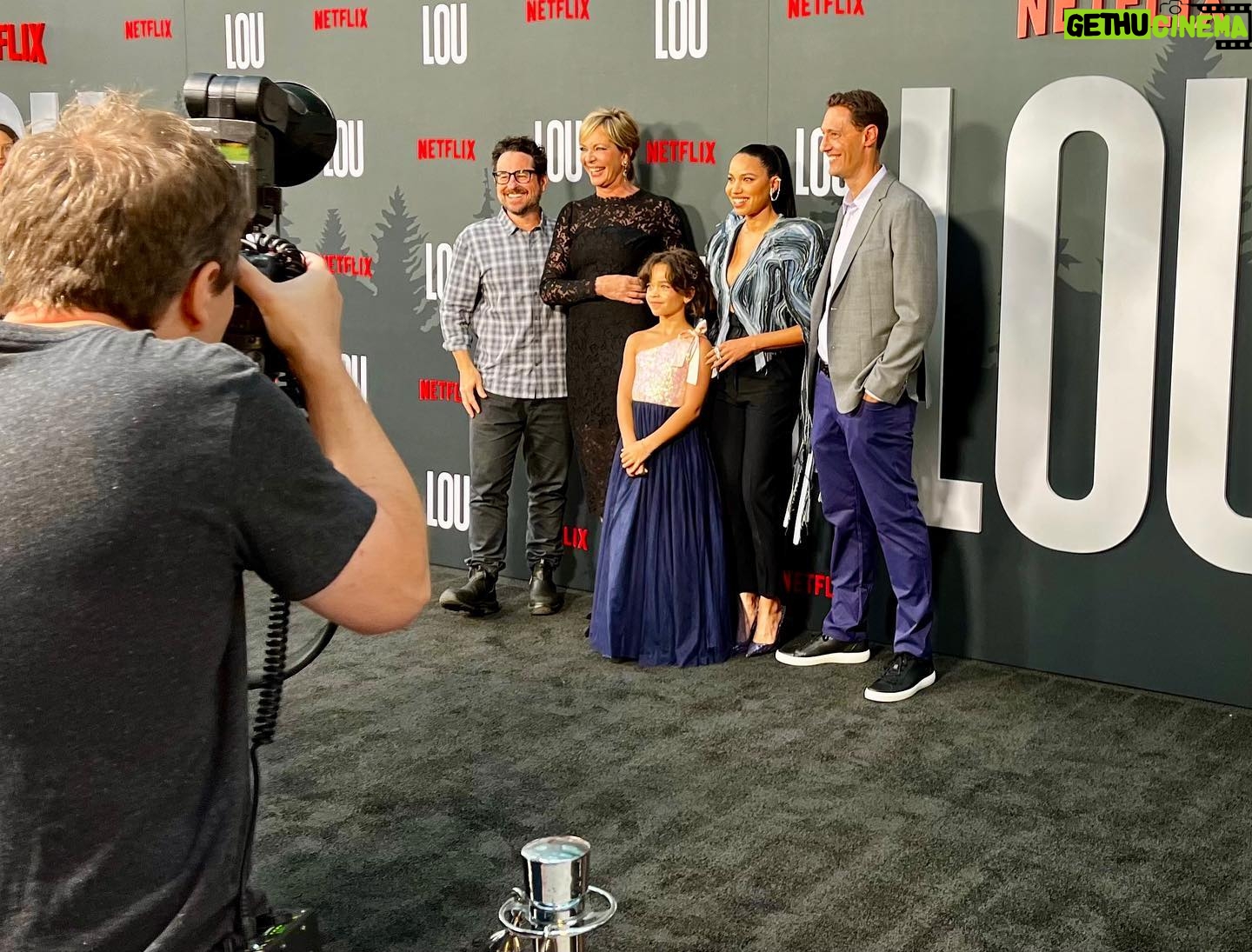 Rachel Luttrell - 748 Likes - More from last night’s red carpet with my baby❤️ ⠀
#RidleyAshaBateman #LouNetlfix #lou
⠀
⠀
⠀
⠀
#redcarpet #allisonjanney #jurneesmollett #jjabrams #loganmarshallgreen #proudmama
