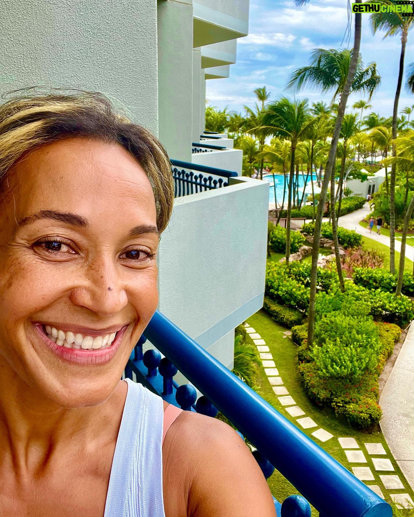 Rachel Luttrell - 727 Likes - ⠀
Off to Aruba with one of my dearest friends! Feels so good to say “yes!” to JOY. ⠀☀️
⠀
⠀
⠀
#SayYesToJoy