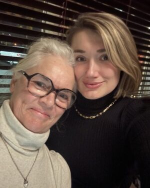 Rachel Osborne Instagram - To my forever Valentine. My beautiful Mother 🦊 Love you with all my ❤️ #valentinesday #mommy #love #motherdaughter