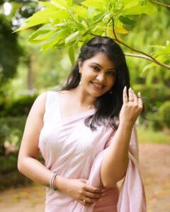 Actress Rachitha Mahalakshmi HD Instagram Photos and Wallpapers July 2024