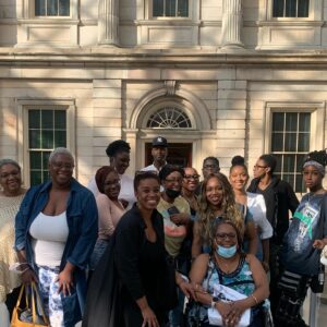 Radha Blank Instagram - And that’s a wrap on #wegoodthx for @metcostumeinstitute #inamericamet exhibit! 

Thanks to Andrew Bolton and The Met for this distinguished invitation. Thanks to all of the Met staff and artisans who helped me bring this vision to life (see previous posts) 

Dedicating THIS post to all my wonderful friends and family who always come out to support and who in this epic moment for me as an artist- (in the absence of my parents), have really become a life line. MY FRAMILY.  Love you guys! 

A very special thank you to my best friend, favorite artist, art teacher and co-conspirator, my mother #carolblank who always encouraged my big creative visions and who, (with my only having a few weeks to execute this baby) clearly planted the seed for this idea from on high! What a wonderful gift for our bday month! Thanks Mommy! We did it! 

Proud moment was to get to share this with my nieces and nephews. I hope your auntie inspires you as much as I embarrass you. 😘❤️🤣

#carolsdawta #rajasgal #carolblank #radhablank #blackwomenartists #lookma #lookmommy #twinlibras #924