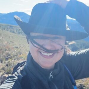 Rae Johnston Instagram - Braved the wind (see the last video 😂) to explore Darug and Gundungurra country today - ridgeline views, secret caves, worm fossils, and DID I MENTION THE WIND?! 

#lockleyspylon #darugcountry #gundungurracountry #bluemountains #hiking