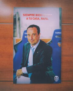 Rafael Benítez Instagram - 🔙 El 𝗥𝗘𝗚𝗥𝗘𝗦𝗢 de @rafabenitezrb a Mestalla, la casa del @valenciacf 

#RafaBenítez #RCCelta #Valencia #ValenciaCelta #LALIGAEASPORTS