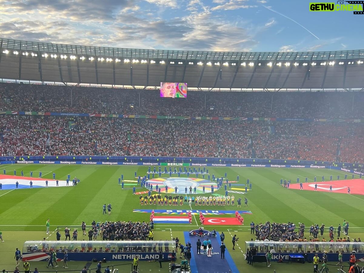 Rafael Benítez - 6K Likes - Another two good games to watch. I had a great time in Germany, first in Hamburg and then in Berlin. 🇩🇪
#euros #euro2024 #uefa