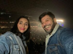 Rafael Cavada Instagram - Esperando a La Renga con @fiorella_choca y Silvestre 🤰🏽