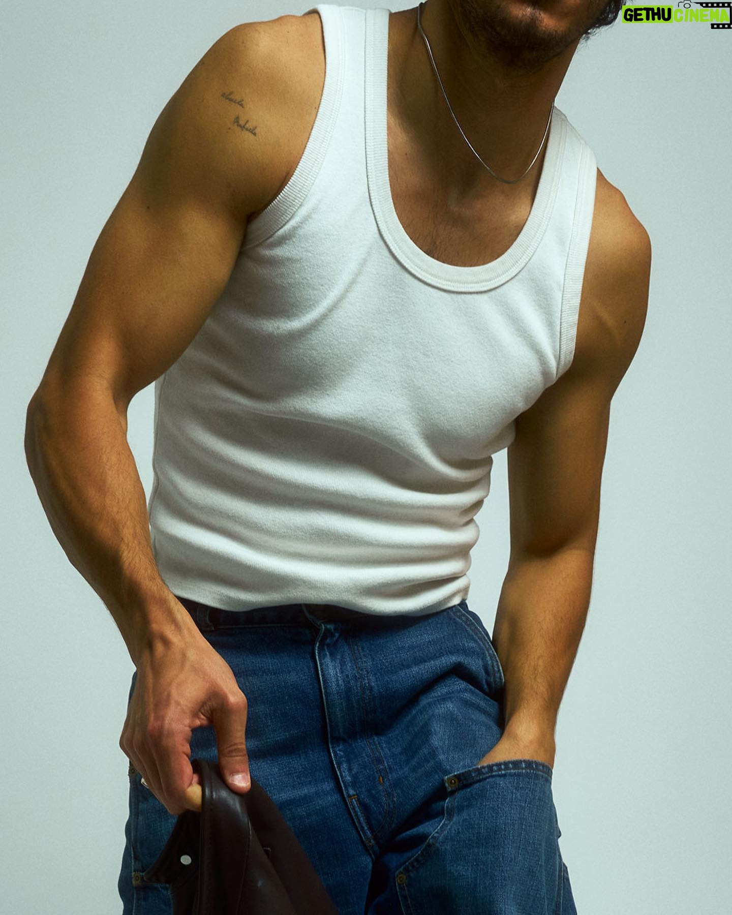 Rafael Cebrian - 4.3K Likes - -
@sebastienami
“SYNDICATE” A/W 22 - Collection