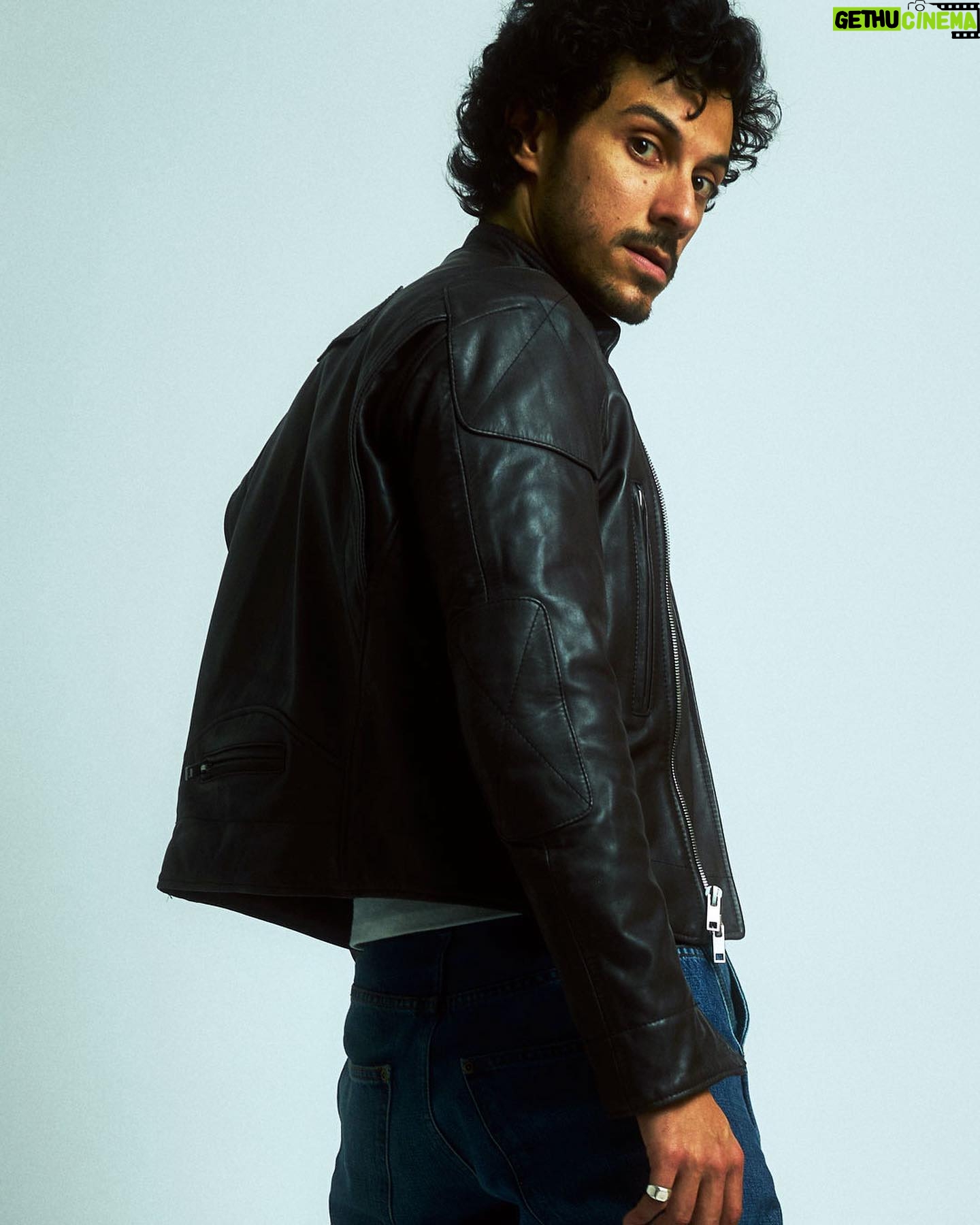 Rafael Cebrian - 4.3K Likes - -
@sebastienami
“SYNDICATE” A/W 22 - Collection