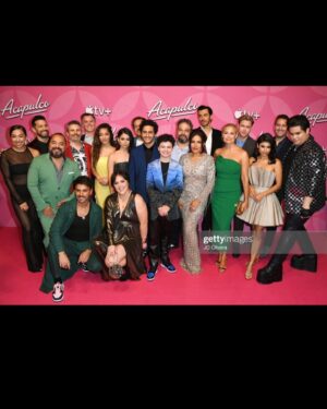 Rafael Cebrian Instagram - -
we had a premiere 
we had a lot of fun
I love this show and everyone involved in it 
Gracias infinitas