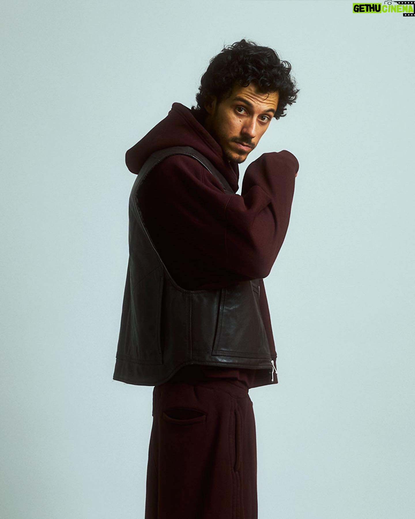 Rafael Cebrian - 7.6K Likes - Avec mon ami, @sebastienami
“SYNDICATE” A/W- 22 Collection