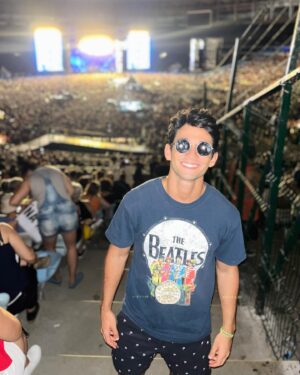 Rafael Gevú Instagram - Assistir ao show de um beatle ☑️

Obrigado Macca 🤍
#paulmccartney #gotbacktour